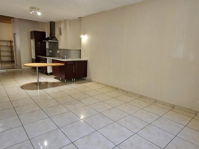 Maison vente à Castres, Vénès