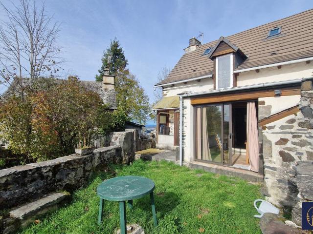 Maison vente à Mauriac, Saint-etienne-de-chomeil