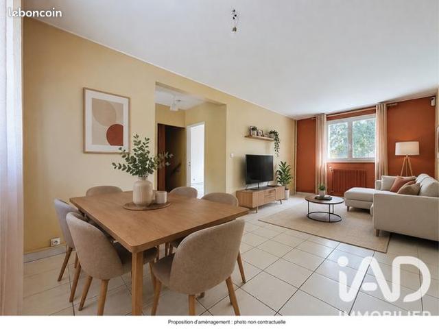 Maison vente à Créteil, La Queue-en-brie