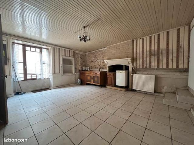 Maison vente à Confolens, Charente