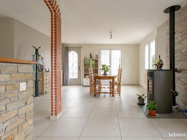 Maison vente à Coutances, Gorges