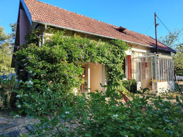Maison vente à Blois, Cour-cheverny