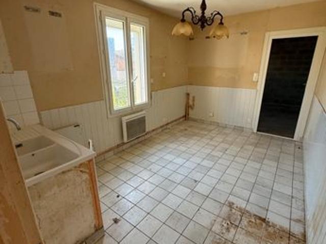 Maison vente à Luché-sur-Brioux, Deux-Sèvres