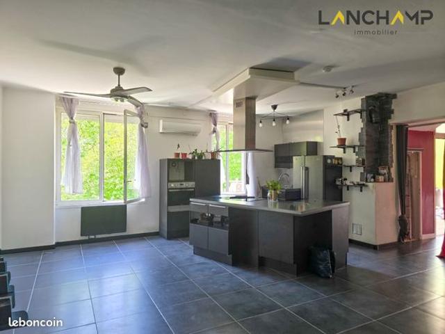 Appartement vente à Saint-Julien-en-Genevois, Seyssel