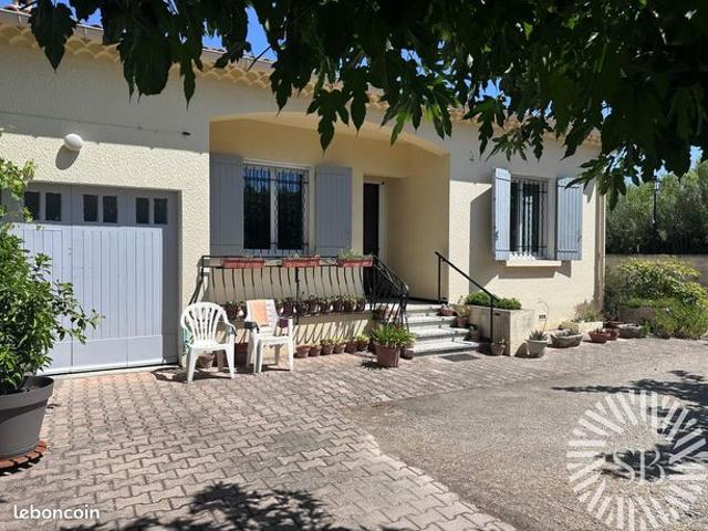 Maison vente à Arles, Noves