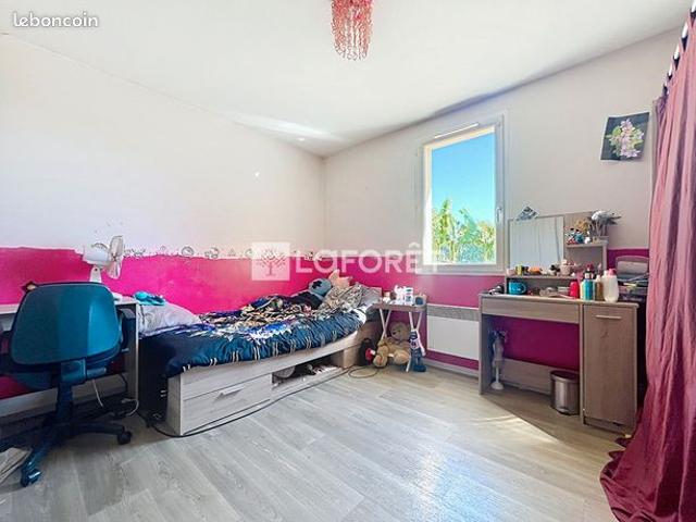 Maison vente à Nîmes, Comps