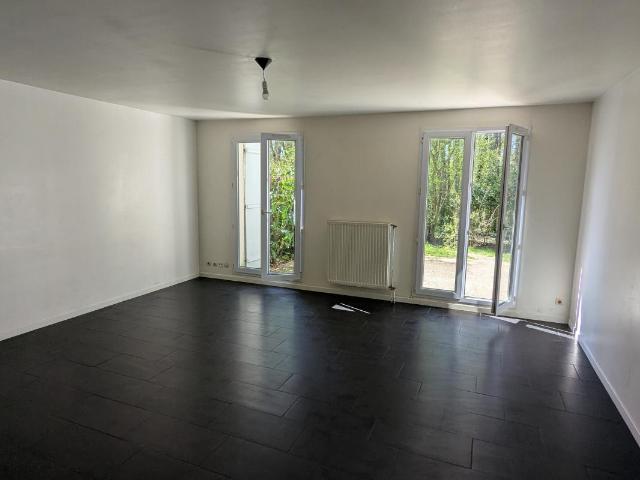 Maison vente à Melun, Savigny-le-temple