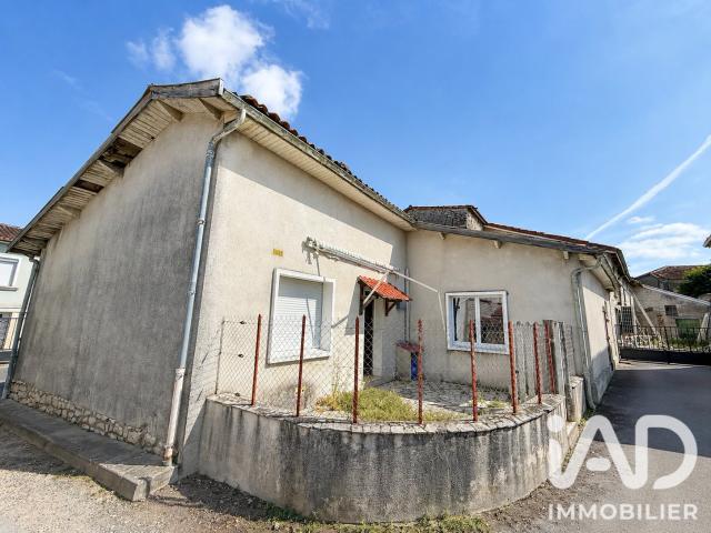 Maison vente à Confolens, Vars