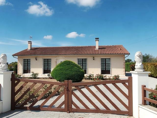 Maison vente à Confolens, Nieuil