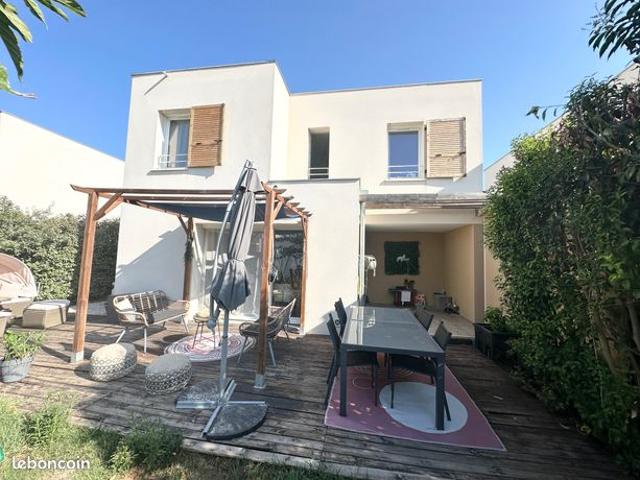 Maison vente à Aix-en-Provence, Meyreuil