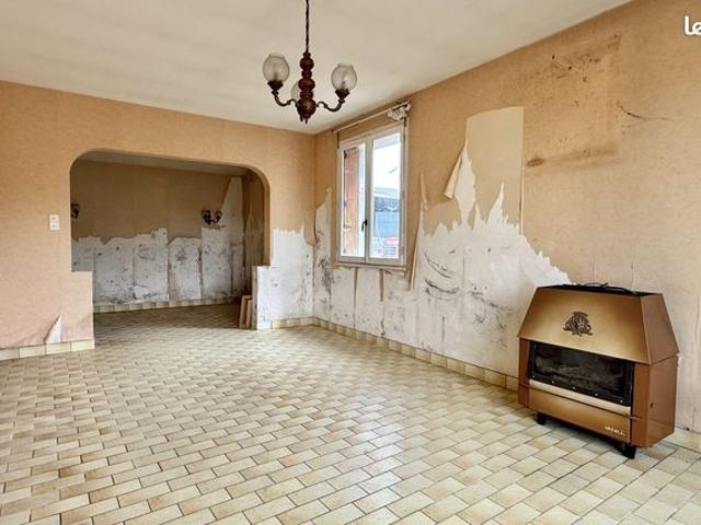 Maison vente à Mamers, Lombron
