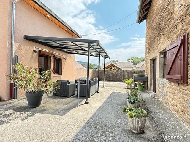Maison vente à Lons-le-Saunier, Orgelet