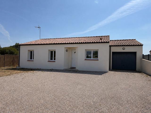 Maison location à Dolbeau, Saint-Maixent-sur-Vie