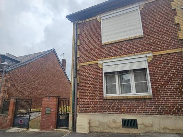 Maison vente à Charleville-Mézières, Montcornet
