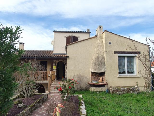 Maison vente à Saintes, Semussac