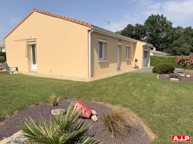 Maison vente à Fontenay-le-Comte, La Châtaigneraie