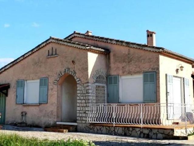 Maison vente à Brignoles, Tavernes
