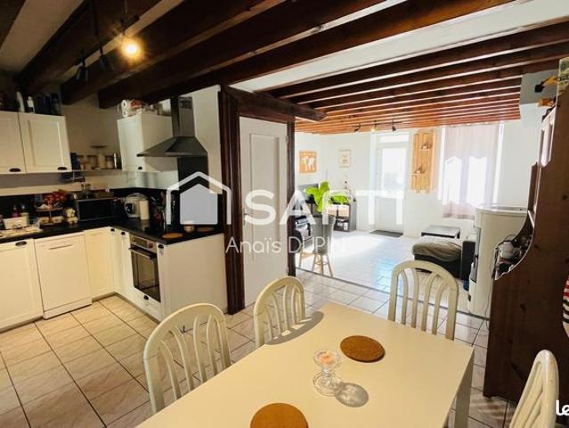 Maison vente à Laon, Marchais