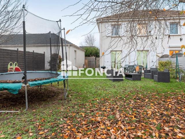 Maison vente à Melun, Lieusaint