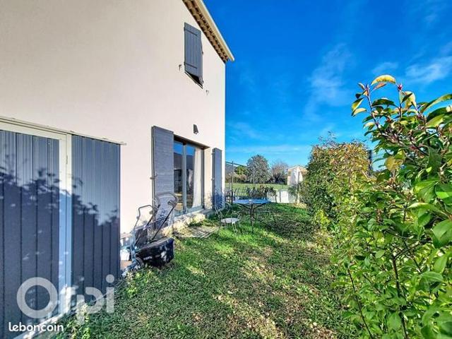 Maison vente à Arrondissement de Toulon, Signes