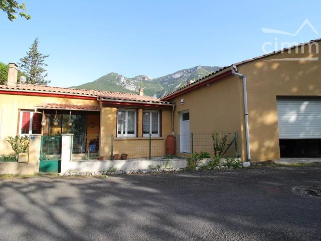 Maison vente à Limoux, Axat