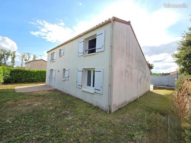 Maison vente à La Roche-sur-Yon, Montaigu
