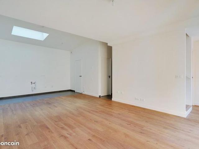Maison vente à Paris