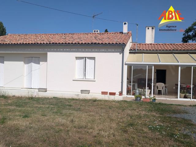 Maison vente à Chigne, Damvix