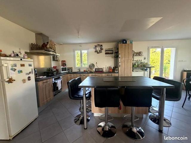 Maison vente à Saintes, Saint-andré-de-lidon