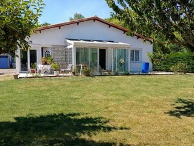 Maison vente à Rochefort, Saint-jean-d'angle