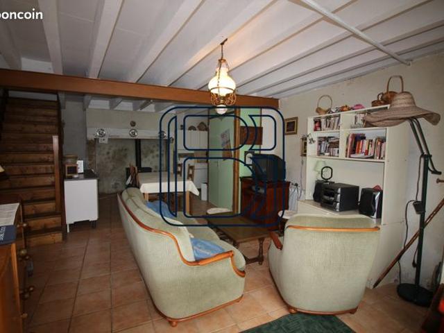 Maison vente à Ambert, Saint-amant-roche-savine
