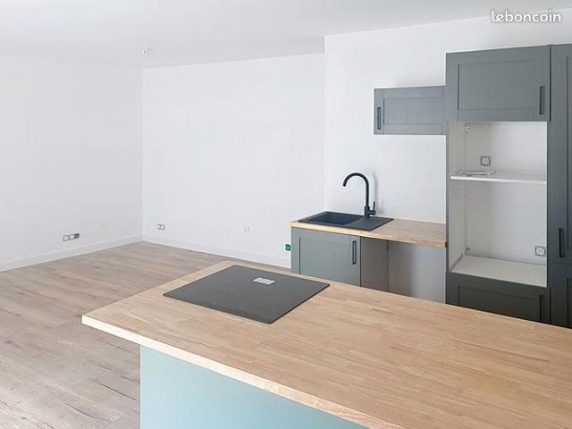 Maison vente à Angers, Tiercé