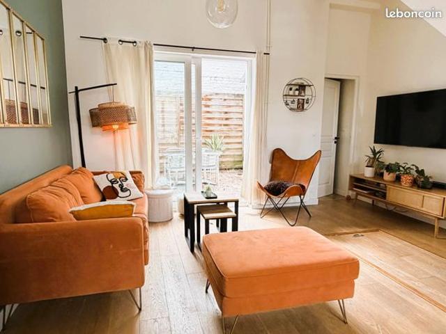 Maison vente à Lille, Croix