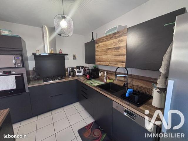 Maison vente à Neuilly-le-Réal, Allier