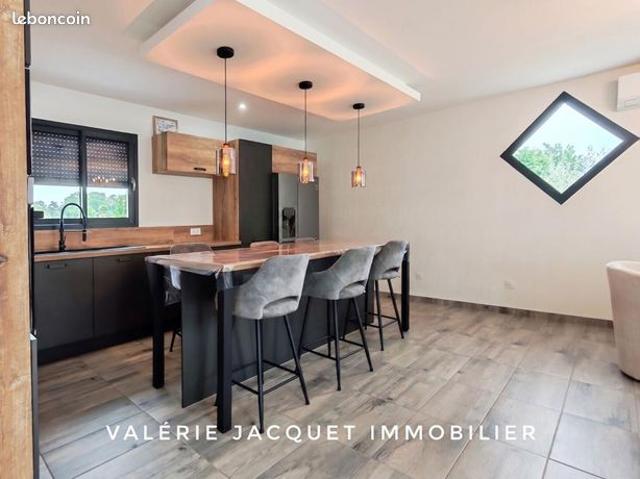 Maison vente à Jonzac, Saint-pierre-du-palais