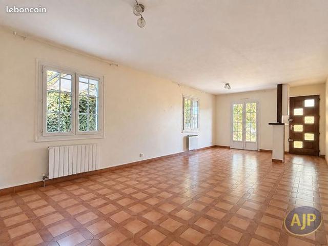 Maison vente à Saintes, Chaniers