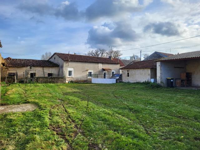Maison vente à Montmorillon, Nouvelle-Aquitaine