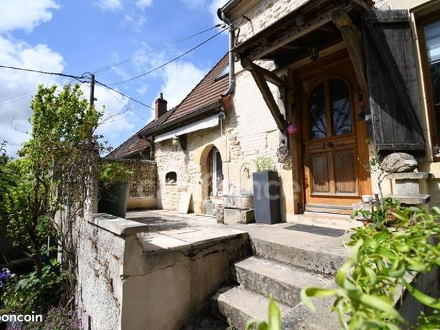 Maison vente à Cosne-Cours-sur-Loire, Chaulgnes