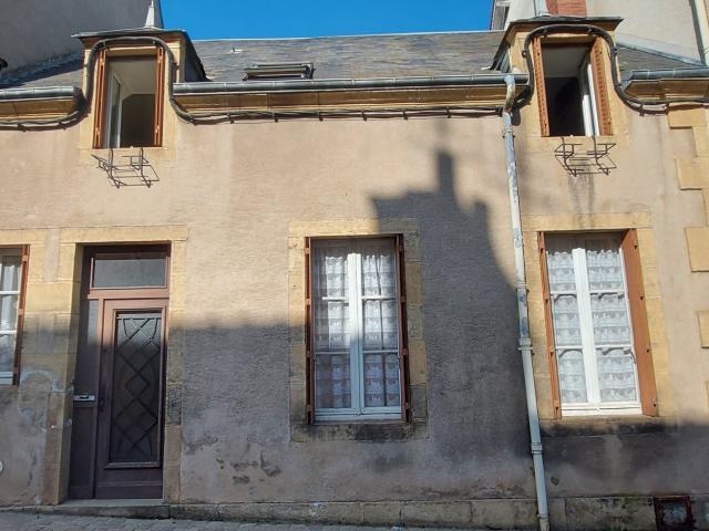 Maison vente à Saint-Amand-Montrond, Châteaumeillant