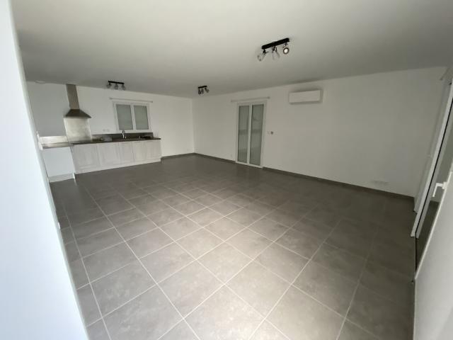 Maison location à Tournon-sur-Rhône, Colombier-le-cardinal