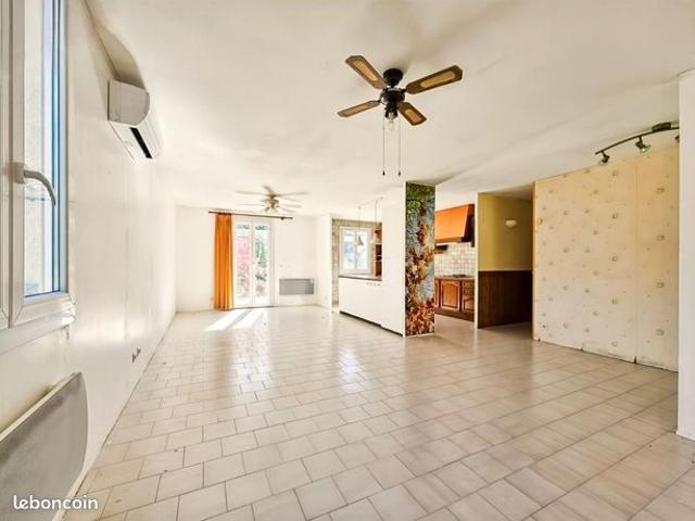 Maison vente à Nîmes, Saint-hippolyte-de-montaigu