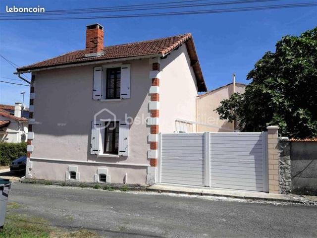 Maison vente à Saint-Jean-d'Angély, Vinax
