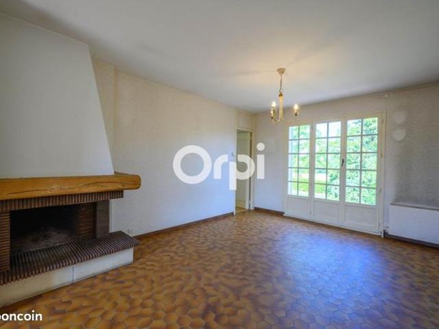 Maison vente à Valenciennes, Petite-forêt