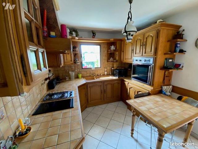 Maison vente à Guingamp, Bretagne