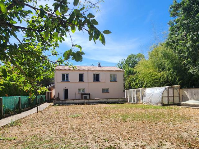 Maison vente à Fontenay-le-Comte, Fontenay-le-comte
