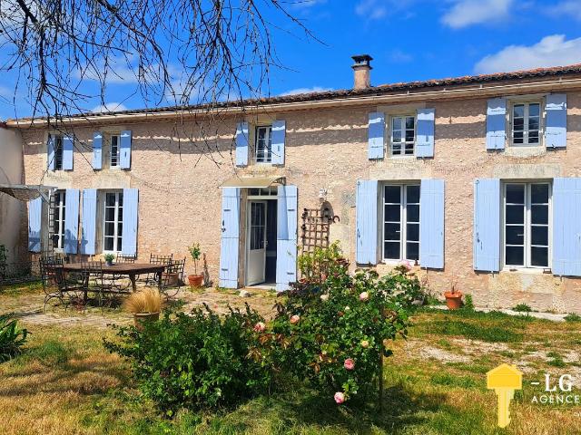 Maison vente à Saintes, Epargnes