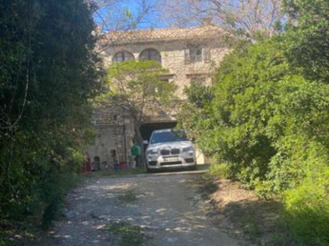 Maison vente à Nîmes, Issirac