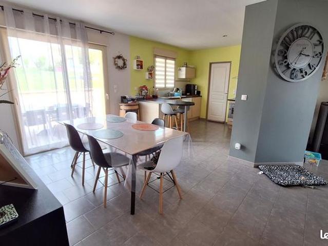 Maison vente à Nontron, Saint-martial-de-valette