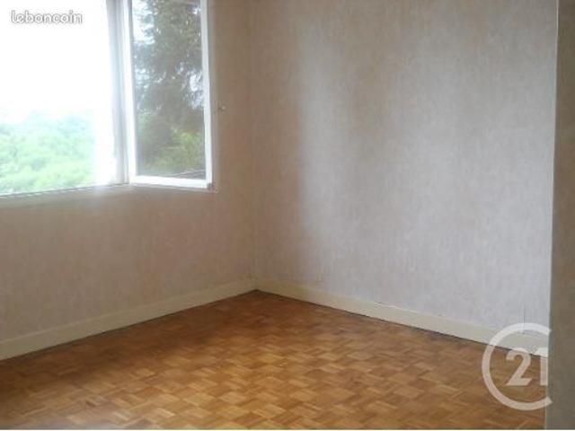 Maison vente à Montluçon, Néris-les-bains