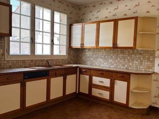 Maison vente à Montluçon, Commentry